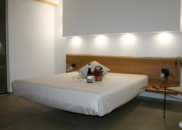 Punta Bianca & Experience 4*