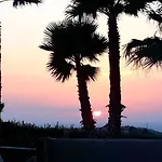 Nocleg ze śniadaniem Punta Bianca & Experience 4*
