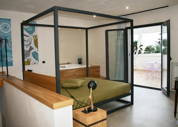 Punta Bianca & Experience Couette-café