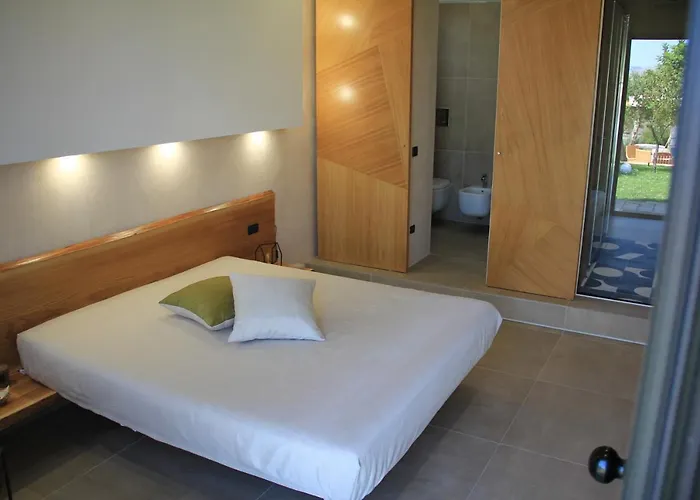 Punta Bianca & Experience فندق مبيت وإفطار 4*